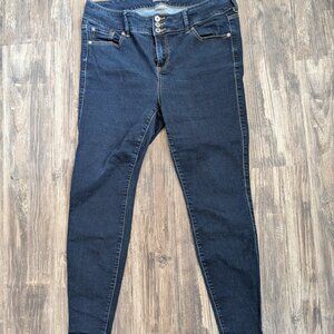 TORRID skinny jeans jeggings dark demin stretch size 16 R